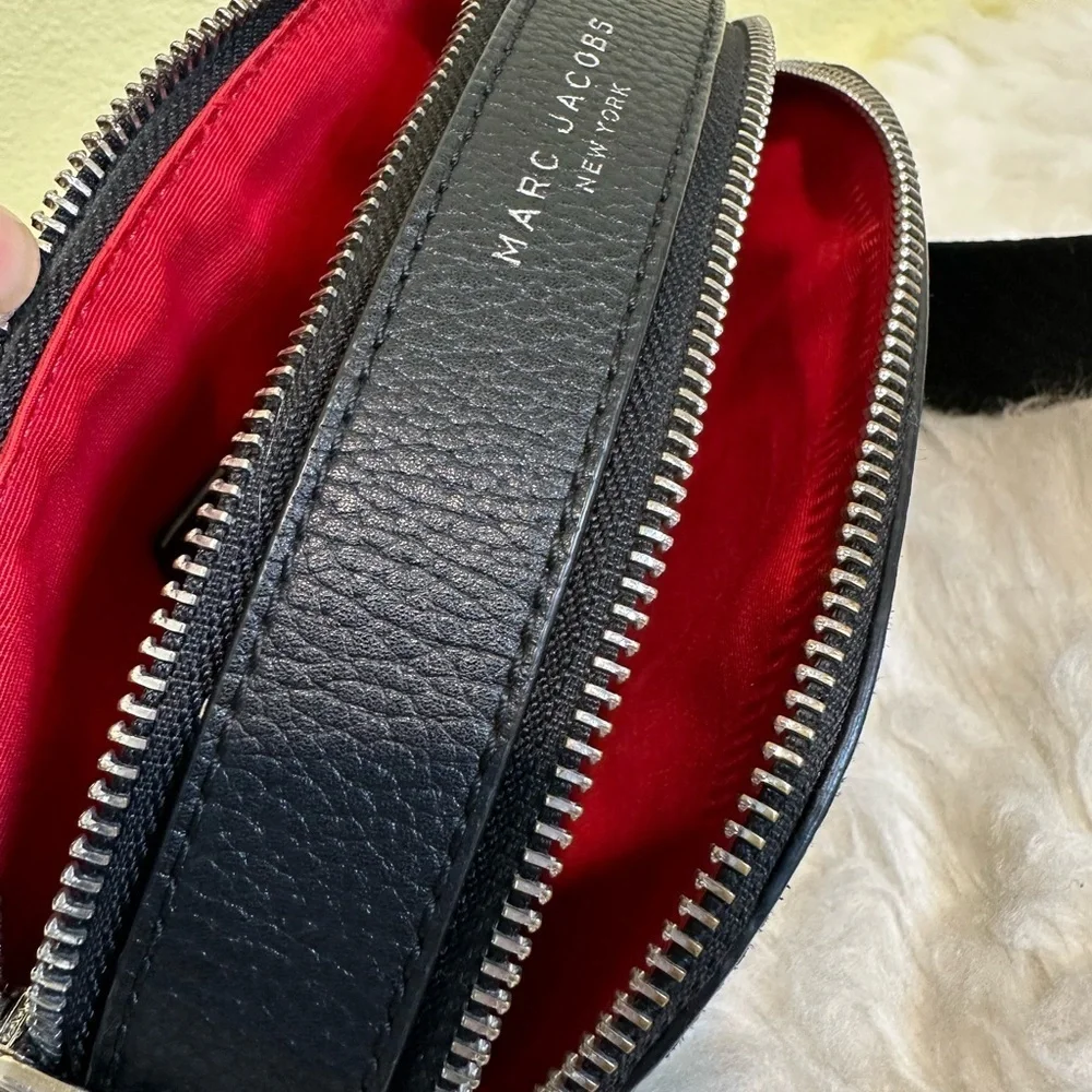 💯Authentic Marc Jacobs Black Crossbody Bag🍀 - Picture 10 of 17